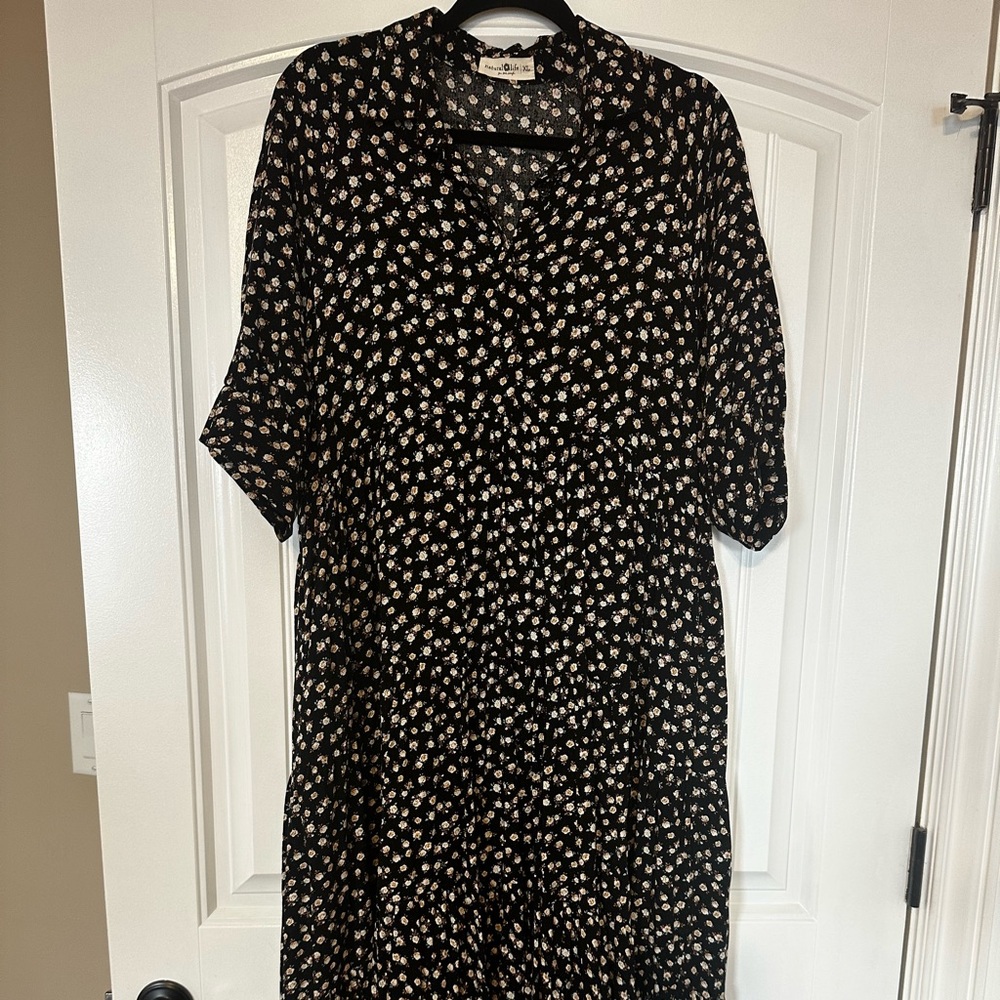 NATURAL LIFE Black Midi Dress with Cream Floral Print